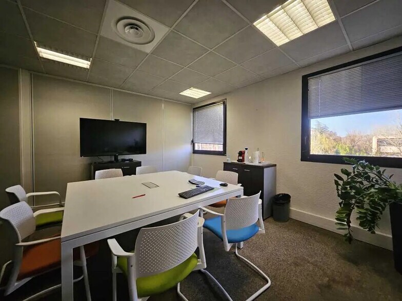 Bureau dans Meyreuil à louer - Photo intérieure – Image 2 sur 6