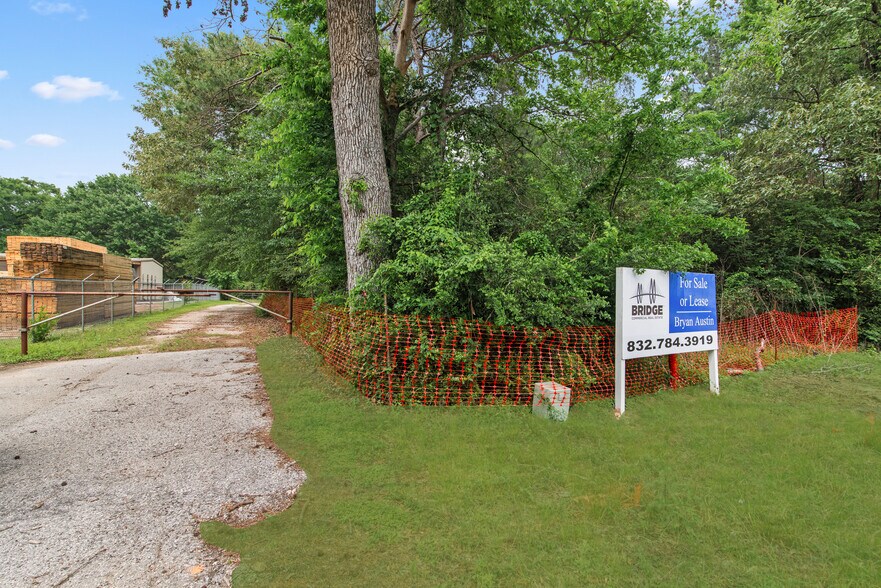 18222 W FM 1097 Rd, Montgomery, TX à louer - Photo de l’immeuble – Image 3 sur 70
