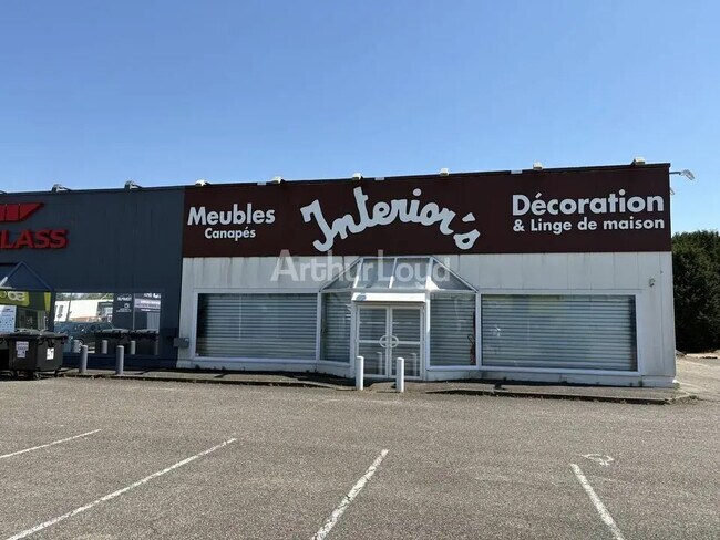 Plus de détails pour Local commercial à louer