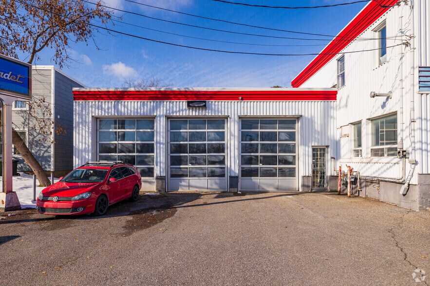 1280 Boul Laurier E, Saint-Hyacinthe, QC à louer - Photo de l’immeuble – Image 3 sur 3