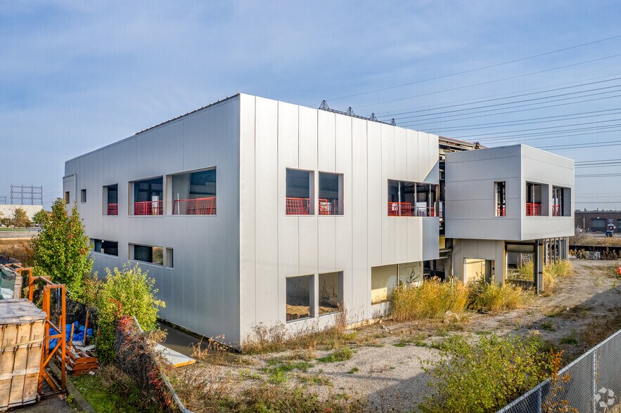 10 Vice Regent Blvd, Toronto, ON à vendre - Photo de l’immeuble – Image 1 sur 22