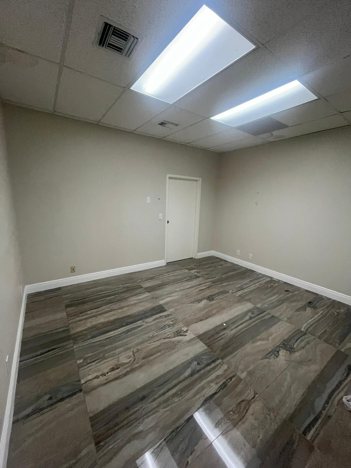 6101 W Atlantic Blvd, Margate, FL à louer Photo intérieure– Image 1 sur 3