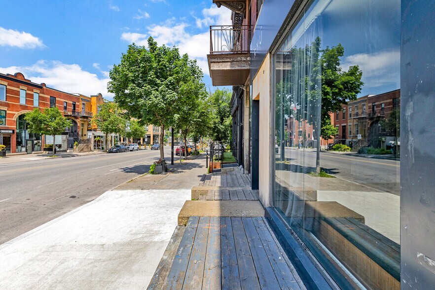284-288 Laurier O, Montréal, QC à louer - Photo de l’immeuble – Image 3 sur 18
