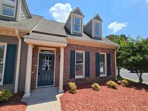 120 Westlake Rd, Fayetteville, NC à louer Photo de l’immeuble– Image 1 sur 12