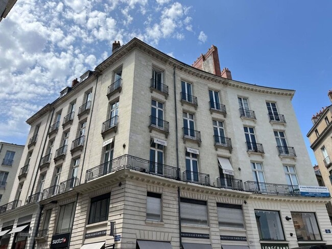 Plus de détails pour 2 Rue Crébillon, Nantes - Bureau à vendre