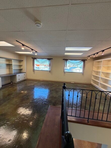 11113 83 Av, Fort Saskatchewan, AB à louer - Photo de l’immeuble – Image 3 sur 18