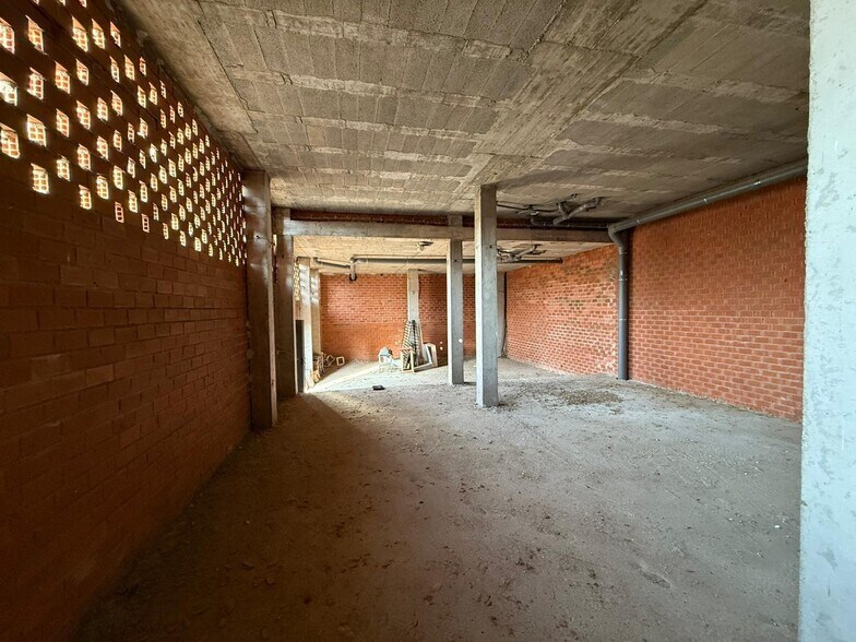 Local commercial dans Cáceres, Cáceres à louer - Photo de l’immeuble – Image 1 sur 5