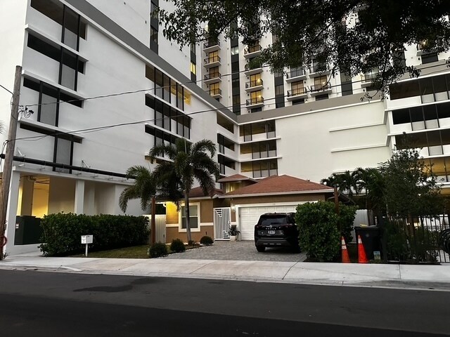 115 SW 1st Ct, Dania Beach, FL à vendre Photo principale– Image 1 sur 9