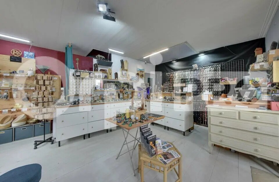 Local commercial dans La Couarde-sur-Mer à louer Photo intérieure– Image 1 sur 5