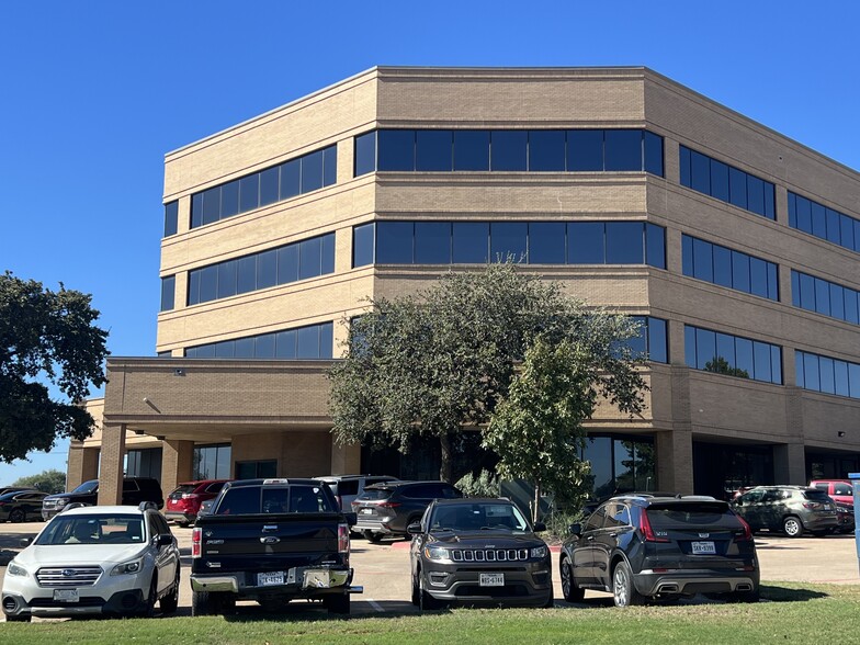 1760 S Stemmons Fwy, Lewisville, TX à louer - Photo de l’immeuble – Image 2 sur 16