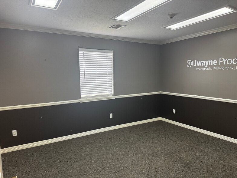 2533 Roy Rd, Pearland, TX à louer - Photo de l’immeuble – Image 3 sur 18