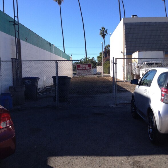 642 S C St, Oxnard, CA à louer - Photo principale – Image 1 sur 2