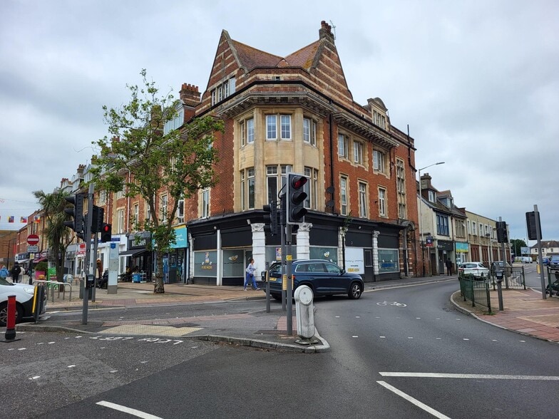 654 Christchurch Rd, Bournemouth à louer - Photo de l’immeuble – Image 2 sur 9