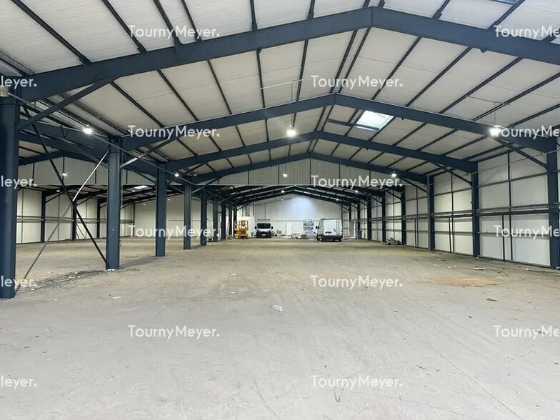 4 Route De Saint Etienne De Montluc, Couëron à vendre - Photo de l’immeuble – Image 2 sur 4