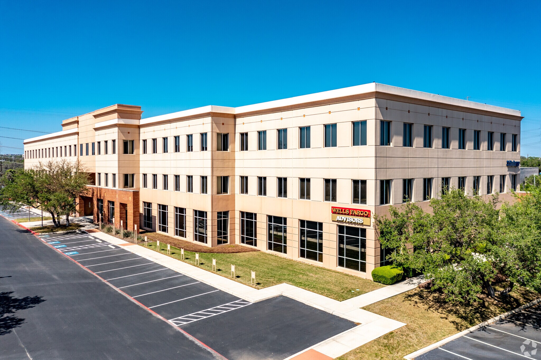 607 E Sonterra Blvd, San Antonio, TX à louer Photo principale– Image 1 sur 16