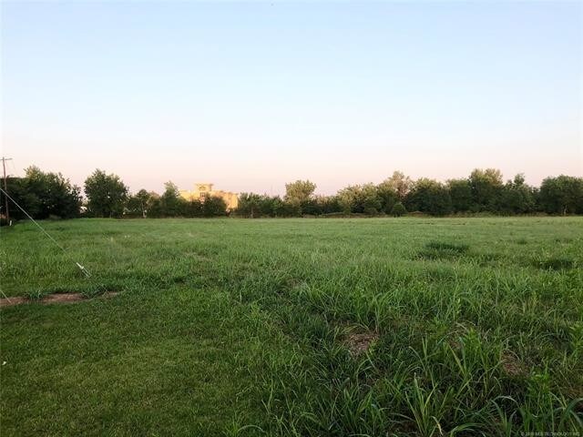 747 S Moretz Ave, Claremore, OK à vendre Photo principale– Image 1 sur 10