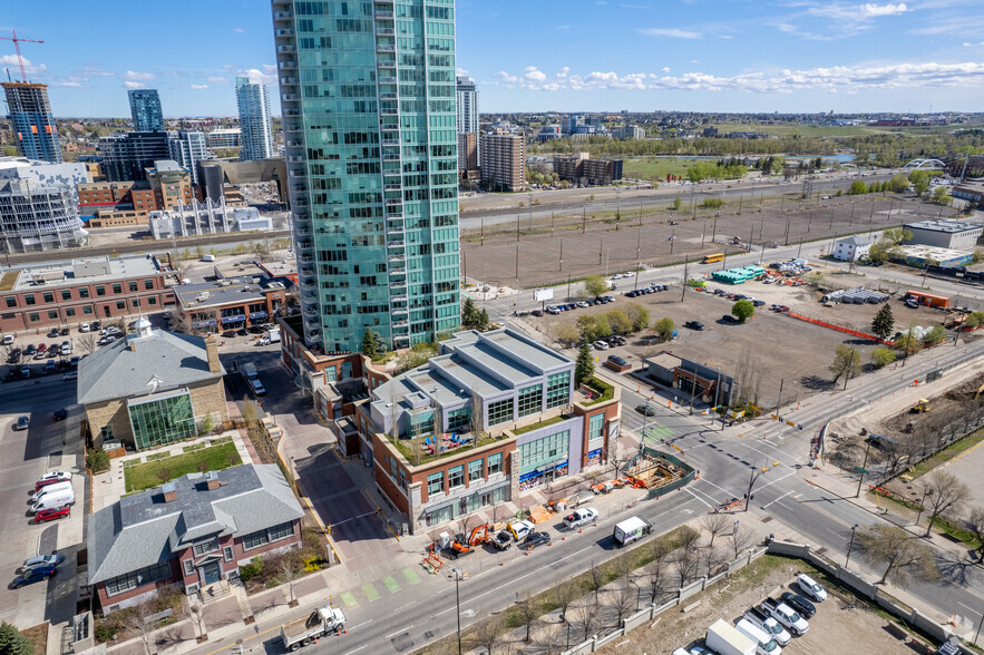 1111 Olympic Way SE, Calgary, AB à vendre - Aérien – Image 2 sur 9