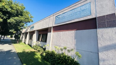 330 W Las Tunas Dr, San Gabriel, CA à louer Photo de l’immeuble– Image 2 sur 13