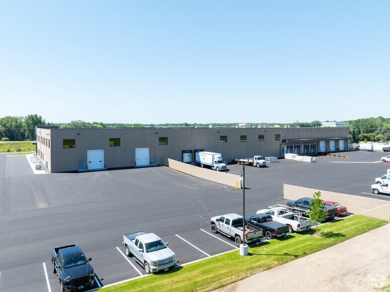 12821 44th Ct NE, Saint Michael, MN à louer - Photo de l’immeuble – Image 2 sur 6