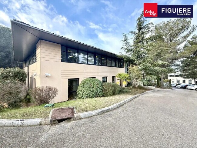 Plus de détails pour Bureau à louer