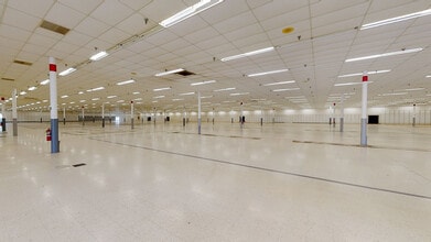 2211-2417 S Green Bay Rd, Racine, WI à louer Numérisation 3D Matterport– Image 1 sur 6