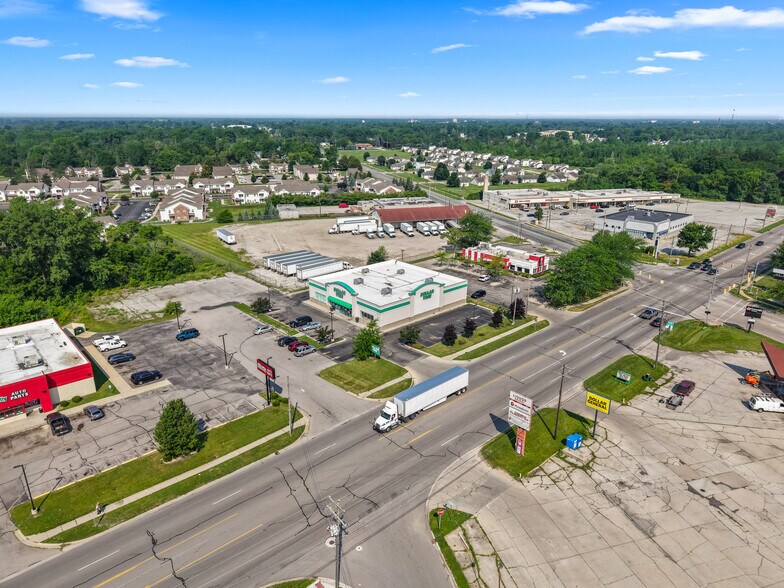 3560 Dixie Hwy, Saginaw, MI à vendre - Photo de l’immeuble – Image 2 sur 3