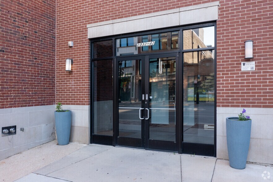 2332-2342 S Michigan Ave, Chicago, IL à louer - Photo de l’immeuble – Image 1 sur 5