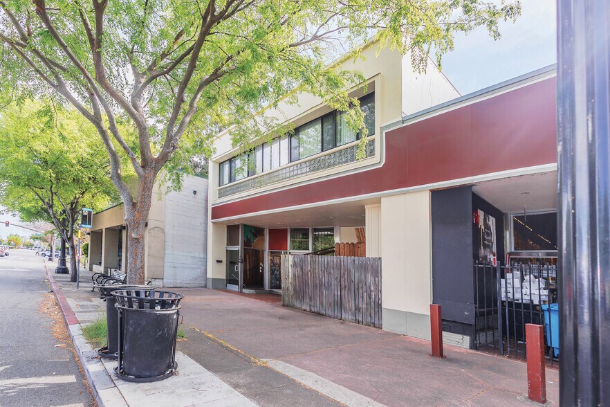 726 El Camino Real, Redwood City, CA à vendre - Photo de l’immeuble – Image 2 sur 14