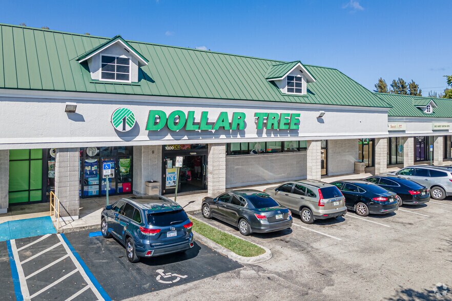 920-1020 W Hallandale Beach Blvd, Hallandale Beach, FL à louer - Photo principale – Image 1 sur 19