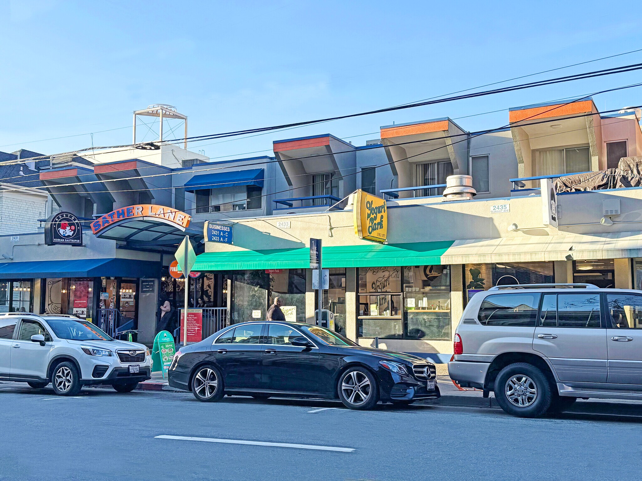 2437 Durant Ave, Berkeley, CA à louer Photo principale– Image 1 sur 10