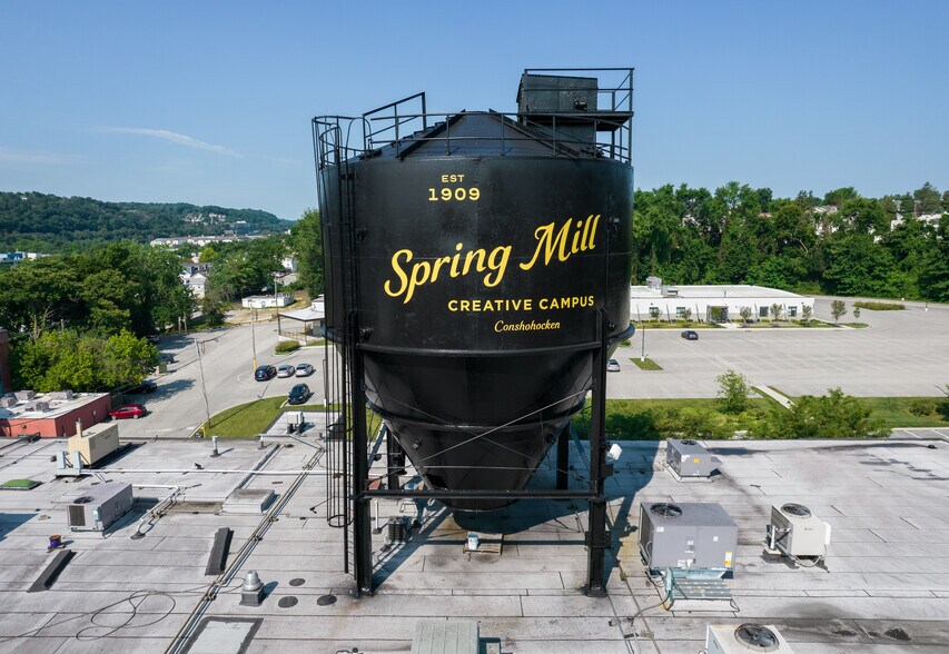 555 E North Ln, Conshohocken, PA à louer - Aérien – Image 3 sur 9