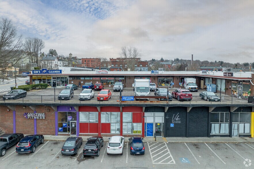 264 High St, Clinton, MA à louer - Photo de l’immeuble – Image 3 sur 4