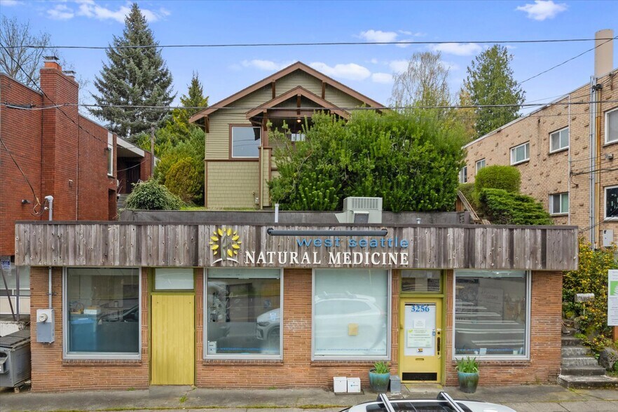 3256 California Ave SW, Seattle, WA à vendre - Photo de l’immeuble – Image 1 sur 23