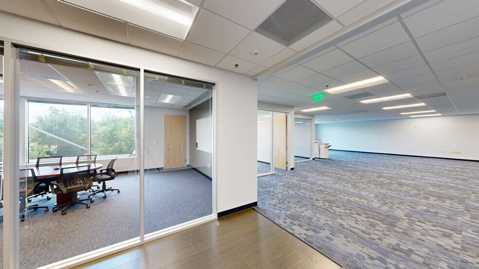 12345 N Lamar Blvd, Austin, TX à louer - Numérisation 3D Matterport – Image 3 sur 23