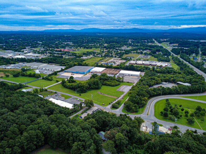 2401 Blue Springs Rd, Cleveland, TN à vendre - Photo de l’immeuble – Image 1 sur 19