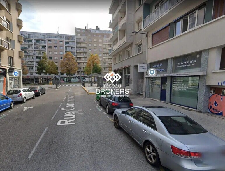 Local commercial dans Grenoble à louer - Photo de l’immeuble – Image 1 sur 7