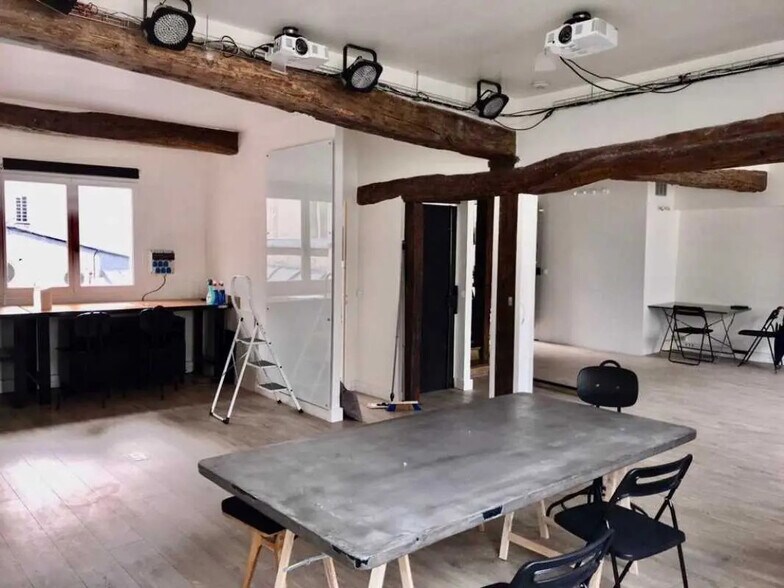 Bureau dans Paris à louer - Photo de l’immeuble – Image 2 sur 4
