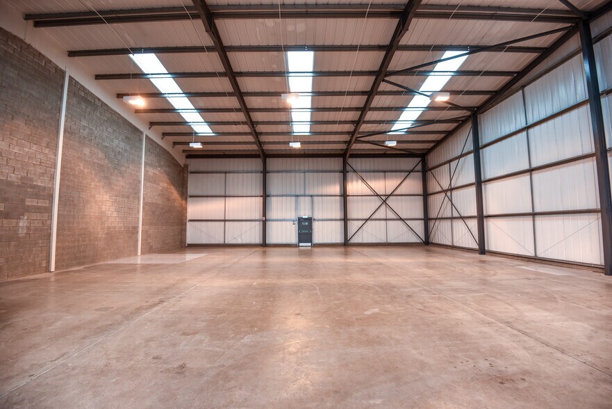 2 Sir Harry Lauder Rd, Edinburgh à louer - Photo de l’immeuble – Image 3 sur 6