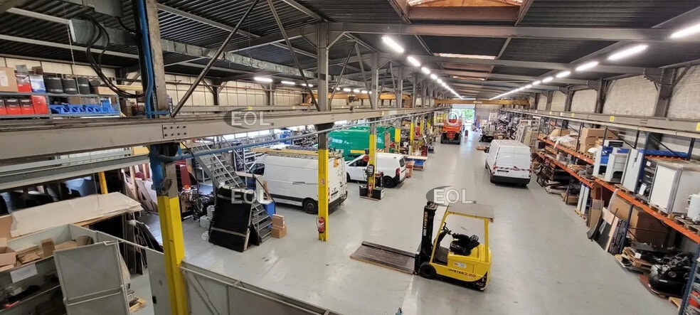 Industriel/Logistique dans Villefranche-sur-Saône à louer - Photo de l’immeuble – Image 1 sur 4