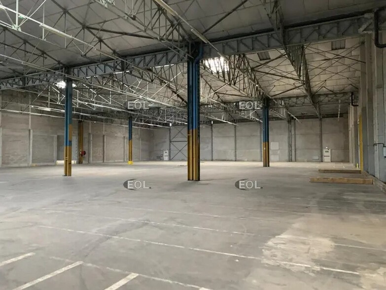 Industriel/Logistique dans Nîmes à louer - Photo intérieure – Image 1 sur 7