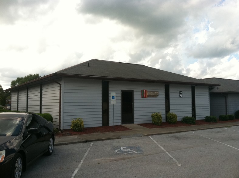 1134 N Road St, Elizabeth City, NC à louer - Photo de l’immeuble – Image 1 sur 6