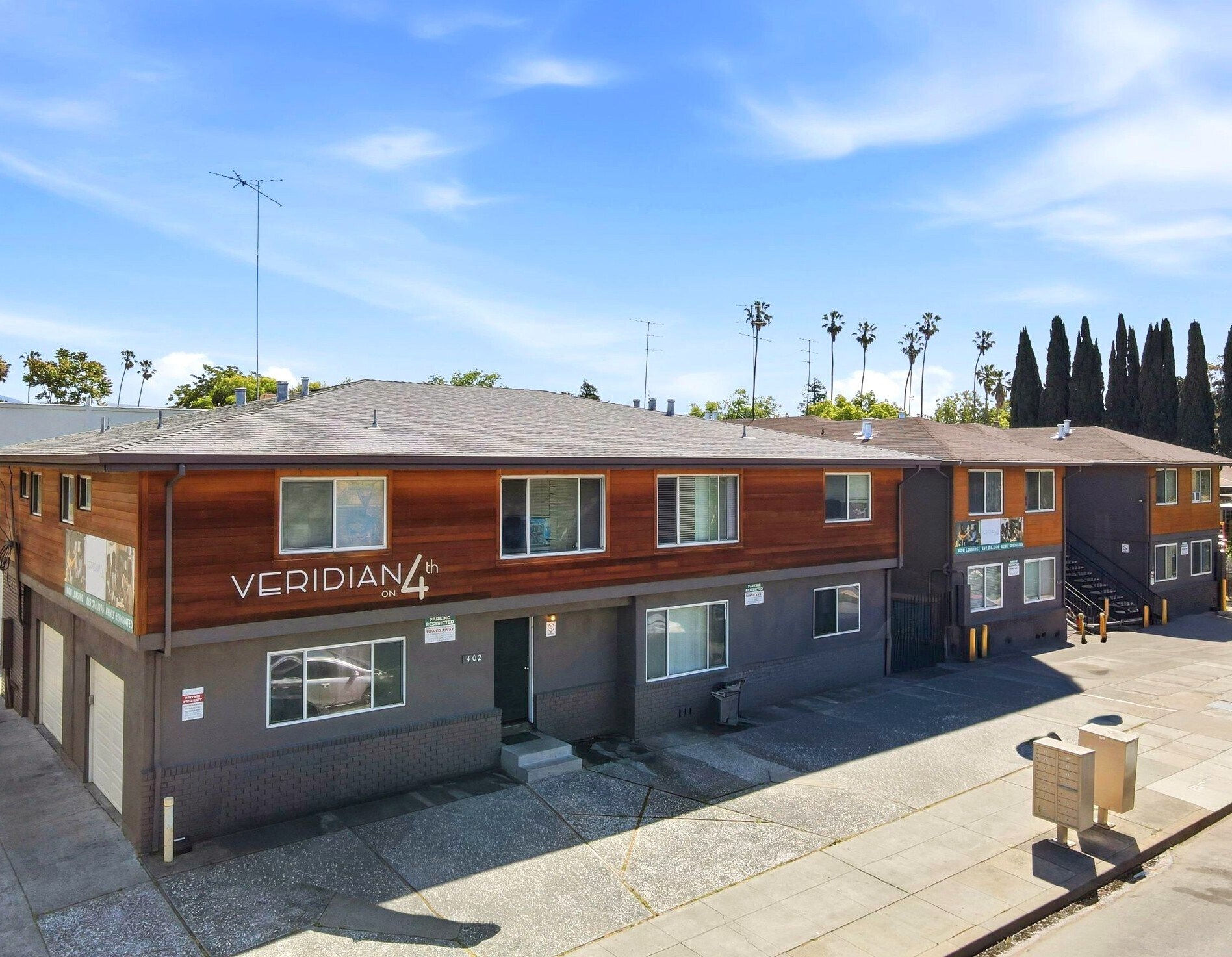 Veridian on 4th portefeuille de 2 biens à vendre sur LoopNet.fr Photo de l’immeuble– Image 1 sur 9