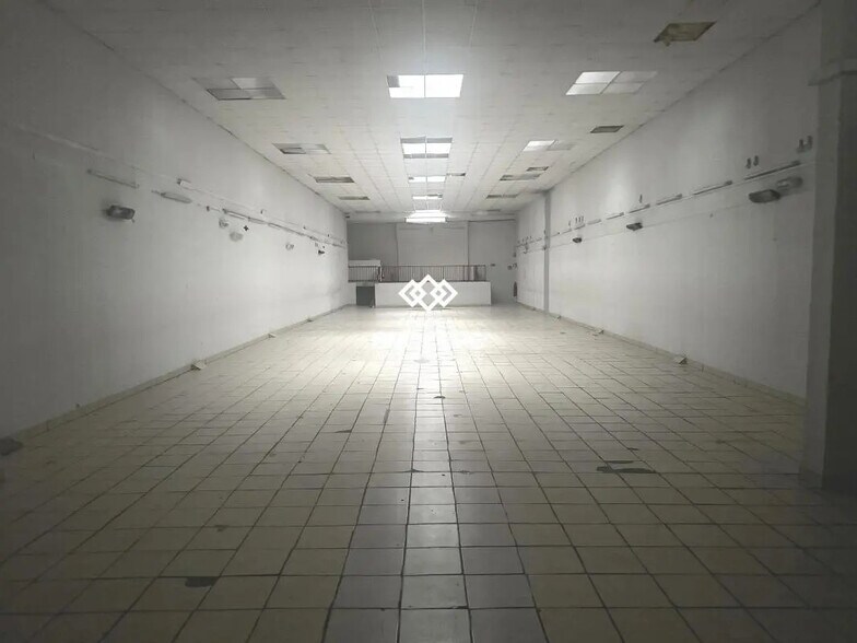 Industriel/Logistique dans Saint-Denis à louer - Photo intérieure – Image 2 sur 2