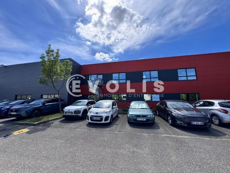 279 Allée Jacques Monod, Saint-Priest à vendre - Photo de l’immeuble – Image 3 sur 30