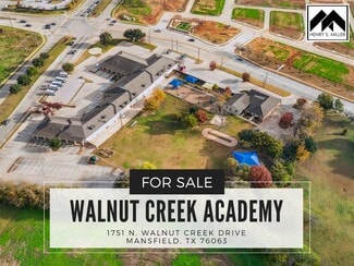 Plus de détails pour 1751 N Walnut Creek Dr, Mansfield, TX - Spécialisé à vendre