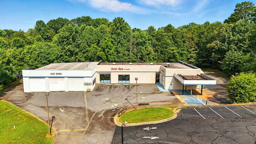 2931 N Center St, Hickory, NC à vendre - Photo de l’immeuble – Image 3 sur 40