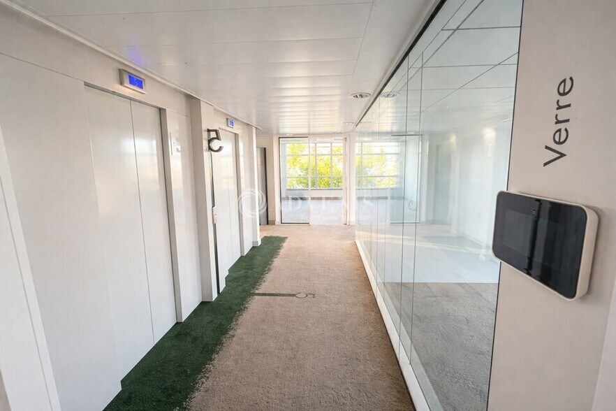 1 Rue Jacques Henri Lartigue, Issy-les-Moulineaux à louer - Photo intérieure – Image 3 sur 5