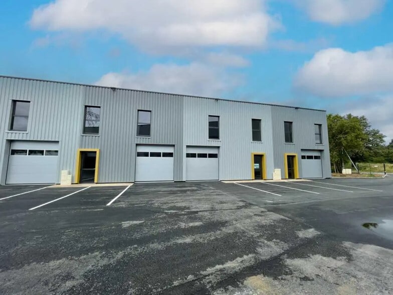 4 Rue Du Pan Loup, Couëron à louer - Photo de l’immeuble – Image 1 sur 3