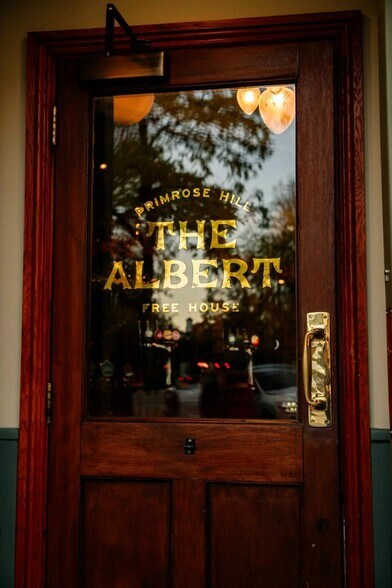 11 Princess Rd, Londres à vendre - Photo de l’immeuble – Image 3 sur 11