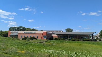 Plus de détails pour 2300 US Highway 51 and 138, Stoughton, WI - Bureau à vendre